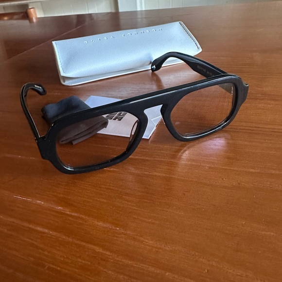 Elisa Johnson Jane mini Black Sunglasses - Picture 2 of 8